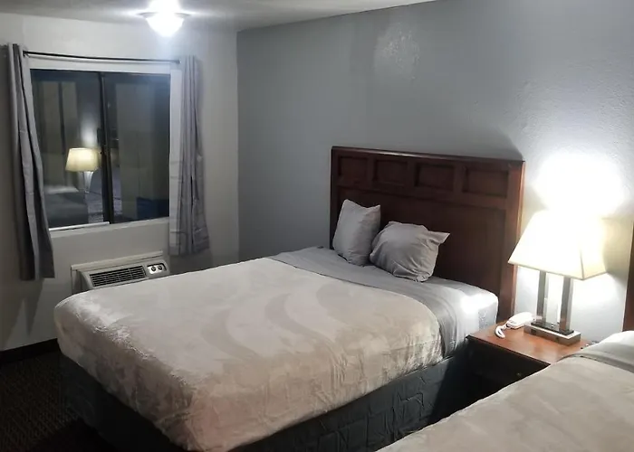 Hotel 2 Queen Beds Hotel Room 135 Booking