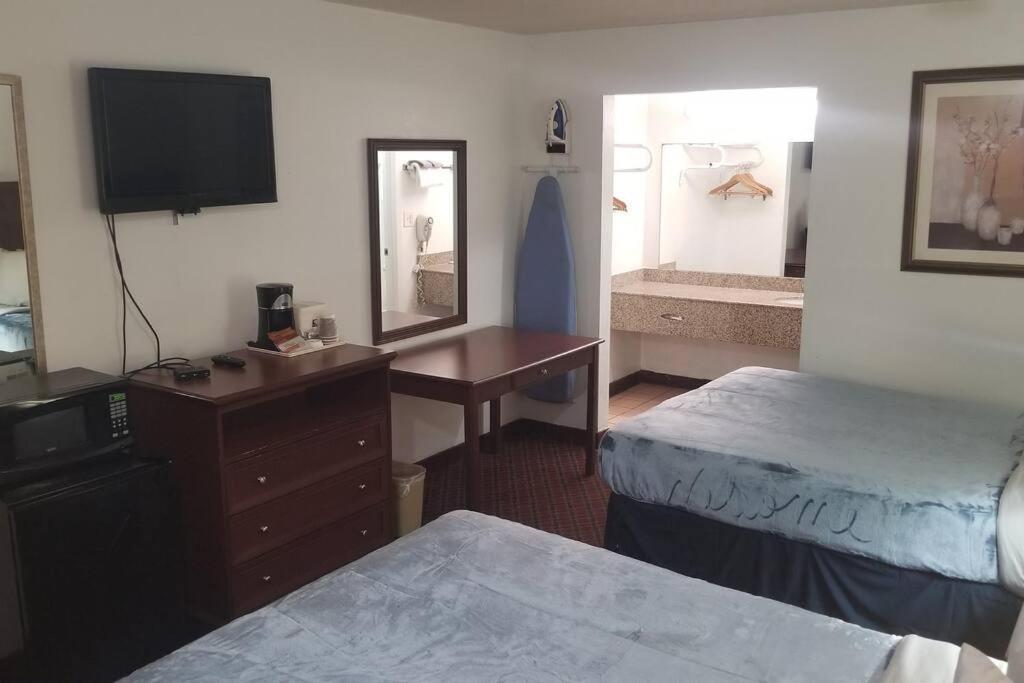 Apartment 2 Queen Beds 135 Stillwater