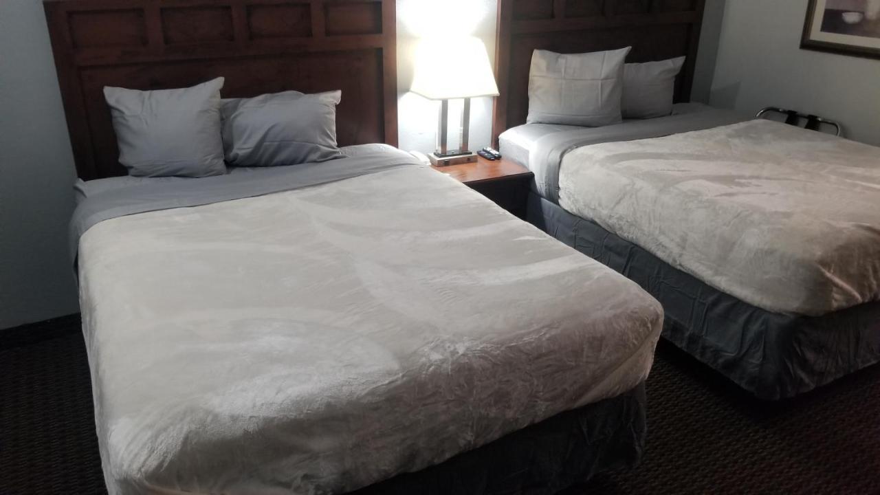 Apartment 2 Queen Beds 135